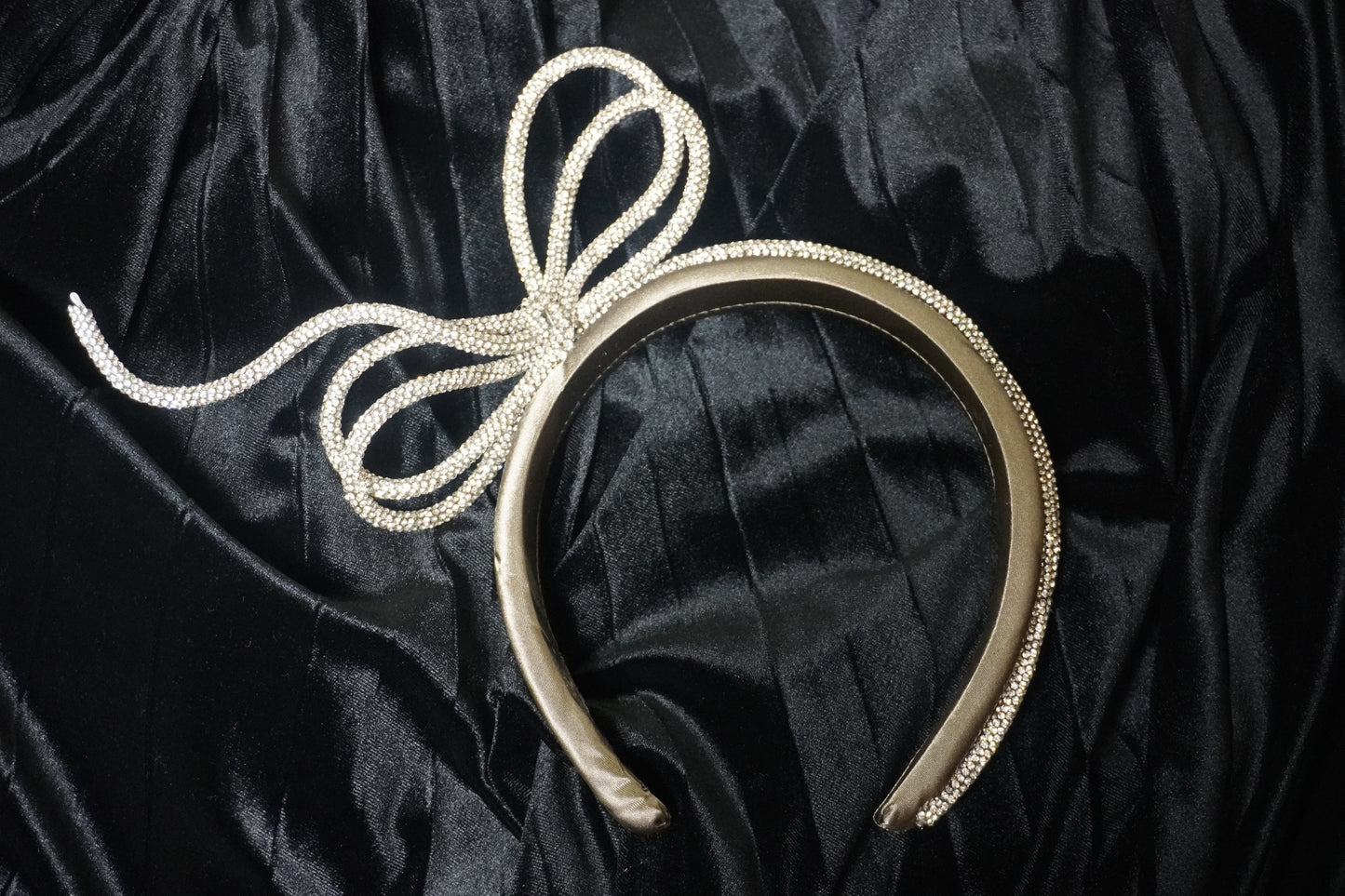 Beautiful padded silver and grey headband