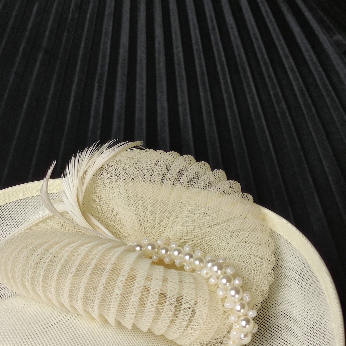 Ivory hat wedding hat, Ivory Cream Statement Hat, Ivory feathers, Special occasion hat, ivory millinery hat